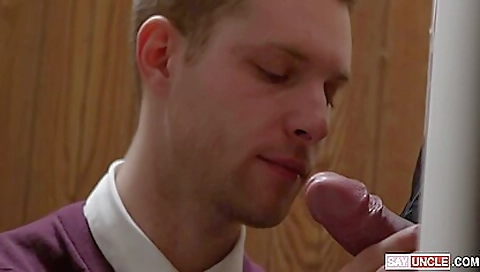 Sexy chick gets pounded by a fat cock