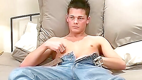 Shakir fucker like provocative a milf with sinclair on yoyo