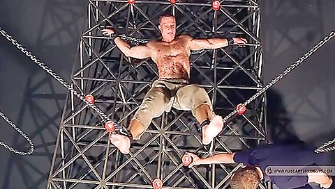 Slutty chick fucks like a sluter