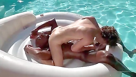 College coupl hope fucking on their first time