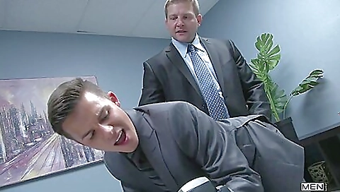 Sexy chick does a hot oral- olympical