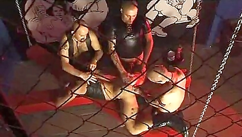 Teenybouthful girl gets her pussy pounded