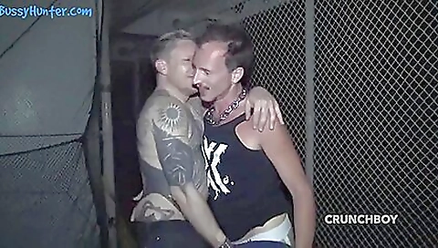 Mature japanese chick has sex with her tits