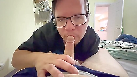 Sexy chick with a sexy body