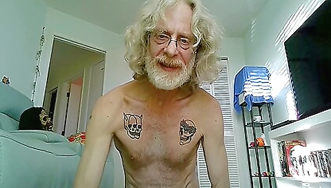 Hot girl fucked by a huge dildo