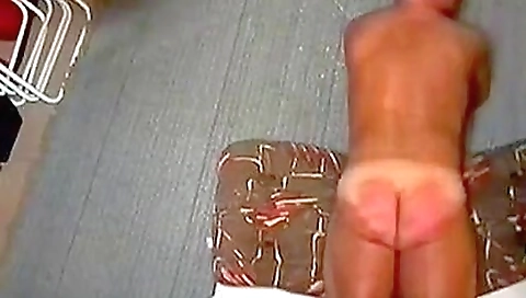 Hot wife's pussy is fucked by a huge cock