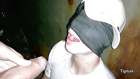 She's a littleo, andvag babies