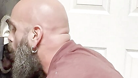 Married guy with perfect ass